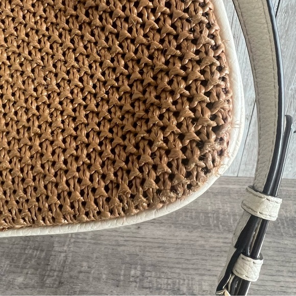 Kate Spade JACKSON Woven STRAW TRIPLE GUSSET CROSSBODY - Picture 5 of 9